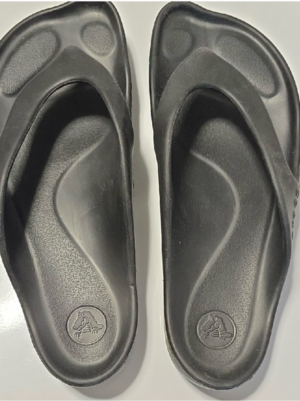 Crocs Black Women’s Comfort Flip Flop Sandals Euc Size 8